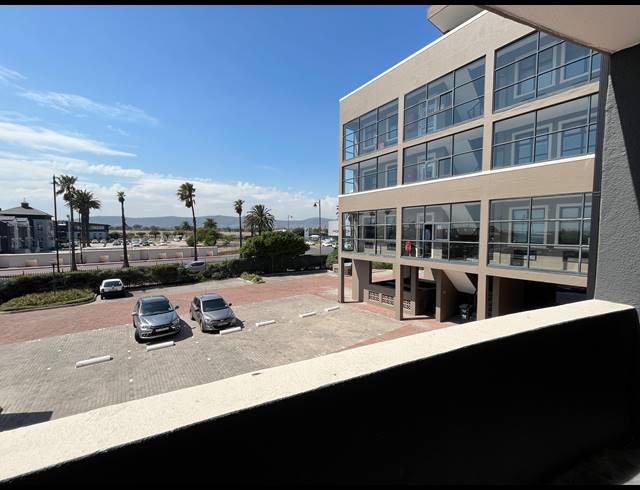 107M² OFFICE TO LET IN CENTURY CITY